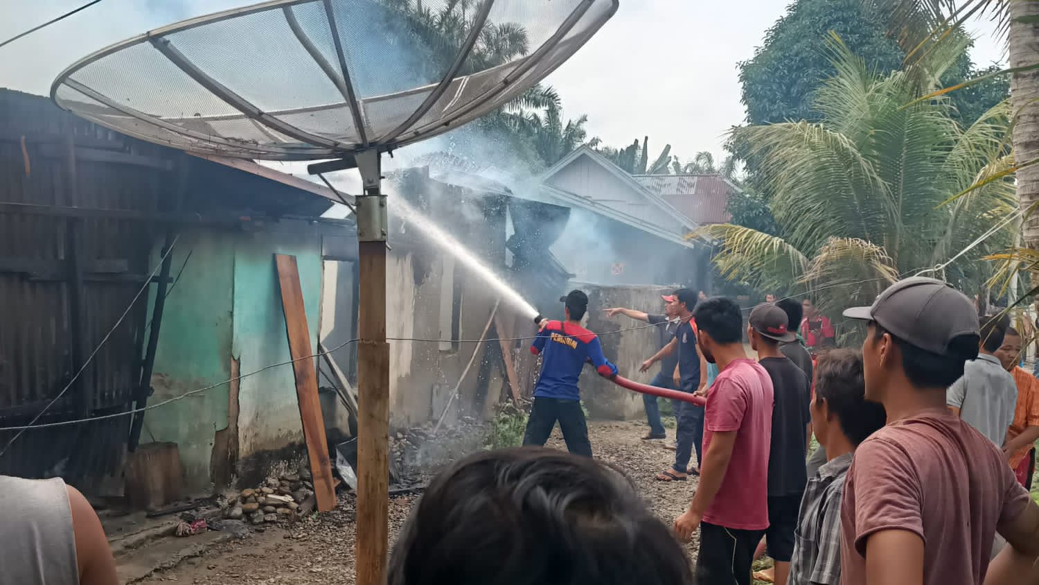 Ditinggal Pemilik Jemur Padi, Rumah di Seluma Kebakaran