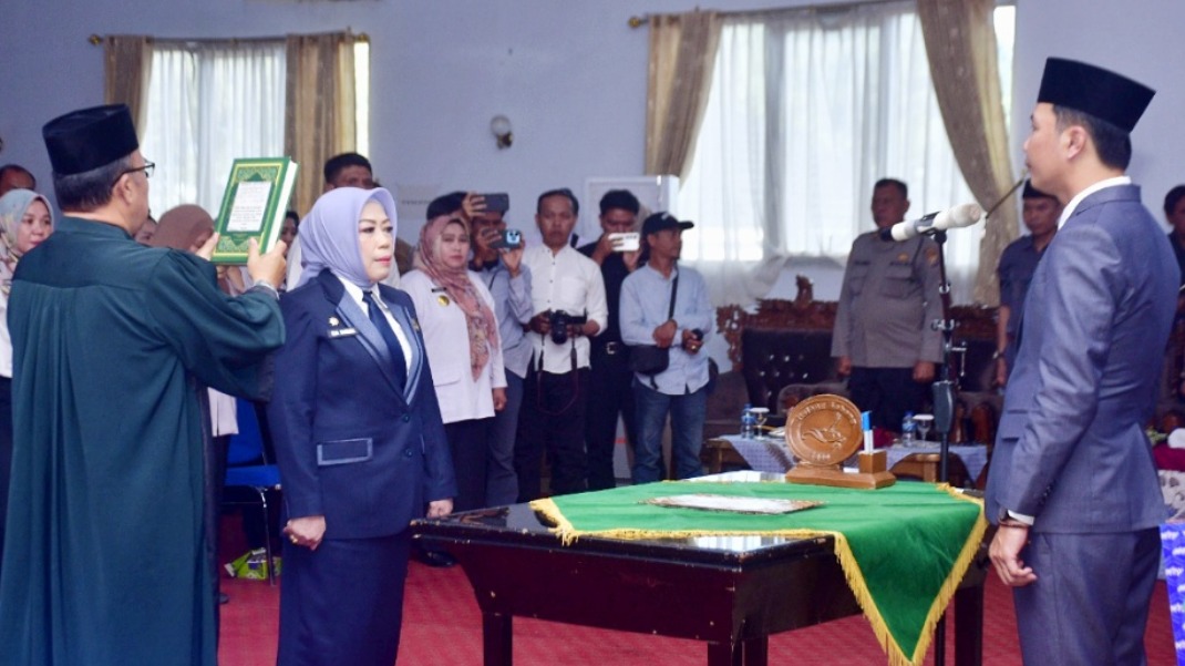 Elva Mardiana Resmi Dilantik Jadi Penjabat Sekda Rejang Lebong, Diminta Jaga Stabilitas Birokrasi