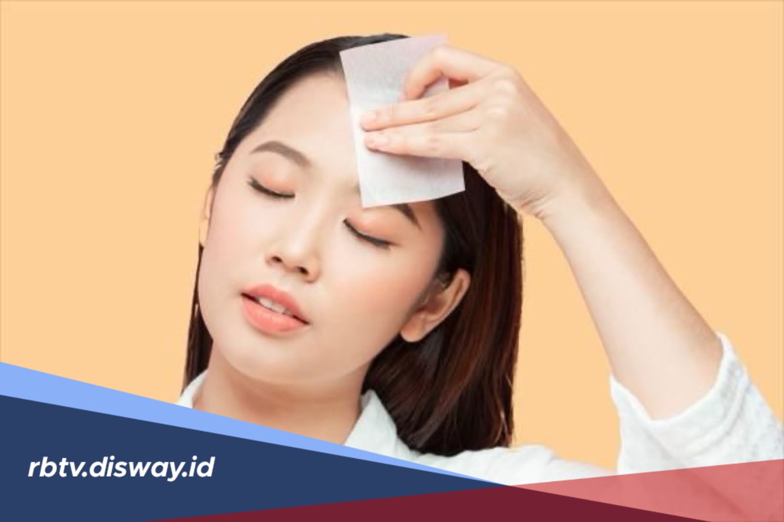 Cuaca Panas Bikin Wajah Berminyak, Perlukah Lebih Sering Cuci Muka?
