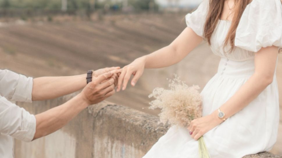 Paling Beruntung Soal Asmara, 3 Zodiak ini Diramal Bakal Dapat Jodoh di Tahun 2026