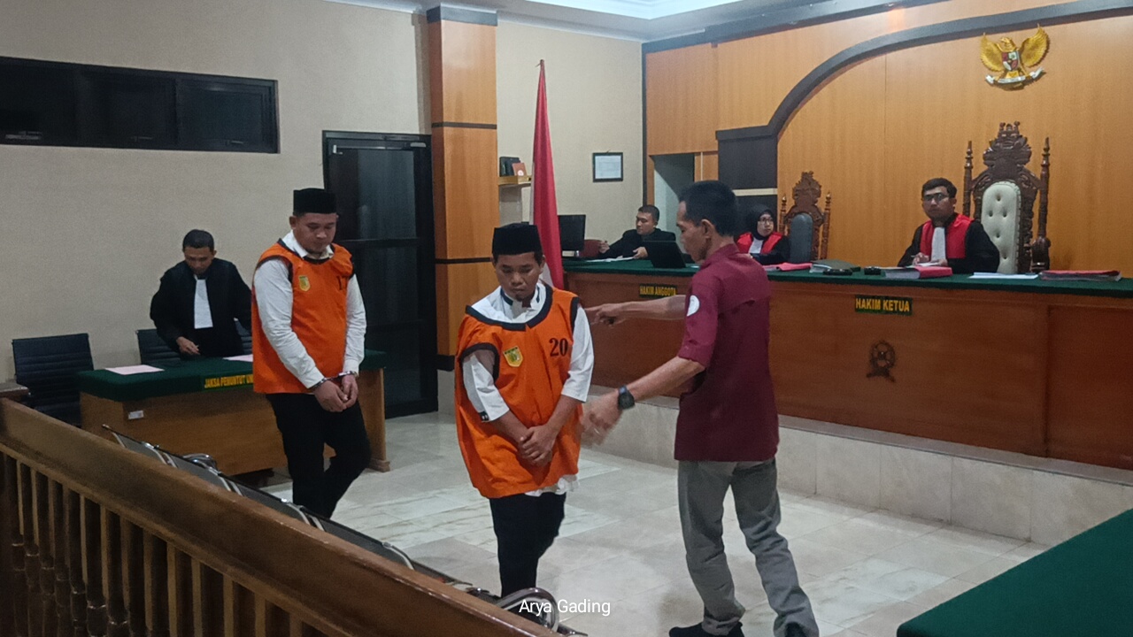 Ini Vonis Hakim Kepada 2 Terdakwa Pembakar Kantor Desa Muara Danau Seluma 