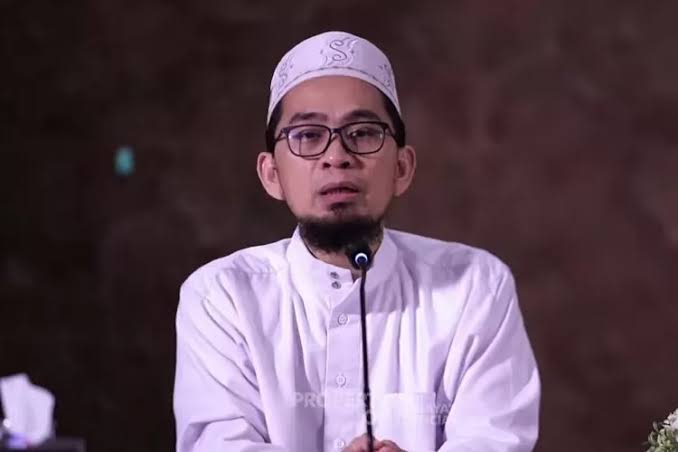 Muslim Hati-hati, Ustaz Adi Hidayat Sebut Ada Golongan Orang yang Celaka Saat bulan Ramadan