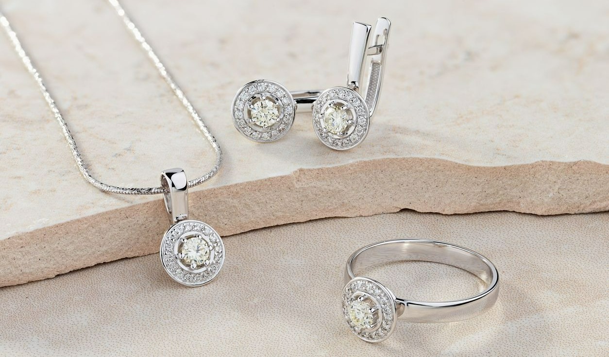 Perhiasan Berlian puny Harga Fantastis, Ini 5 Poin Keuntungan Berinvestasi Berlian yang Wajib Anda Tahu