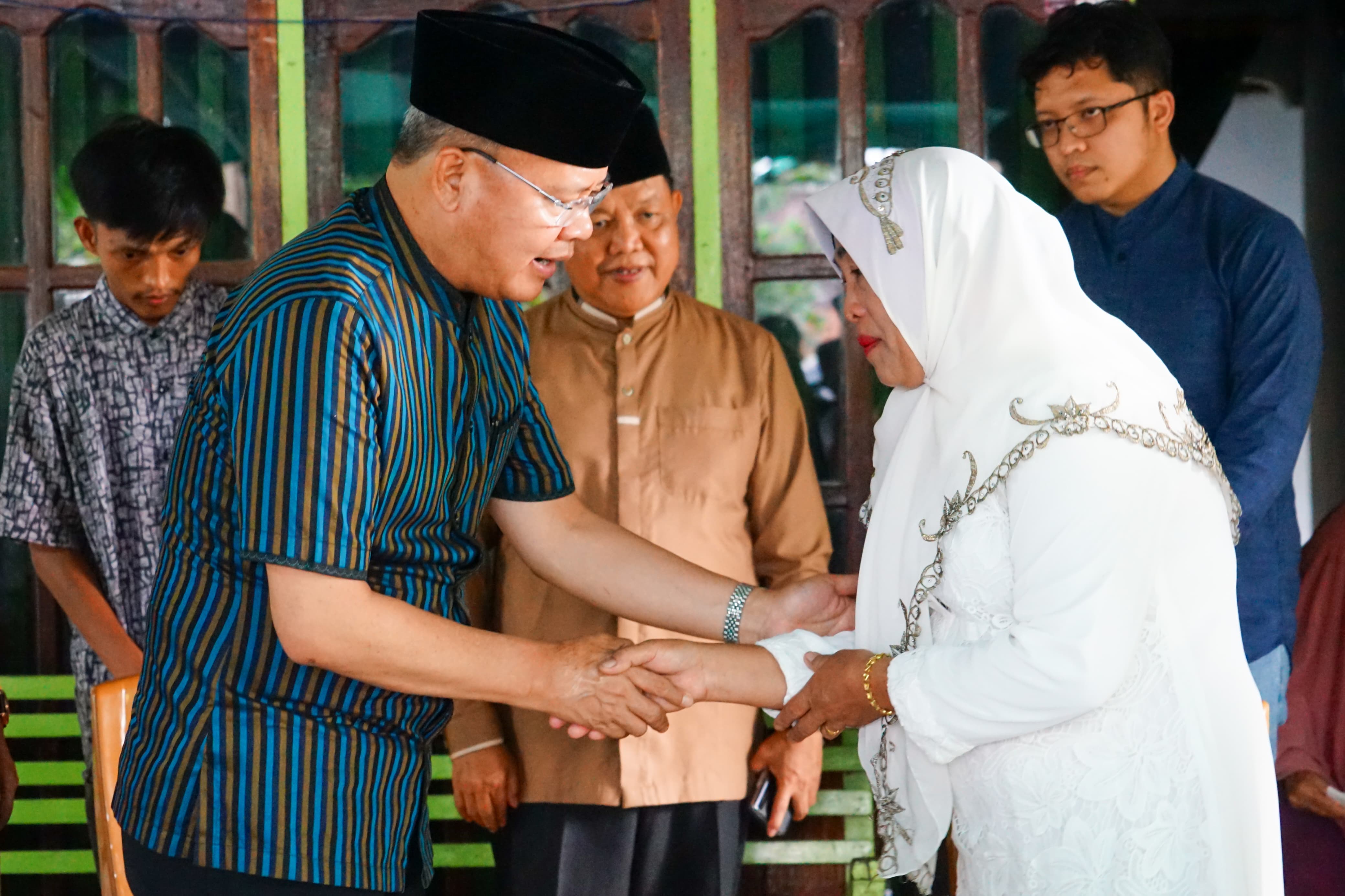 Gubernur Rohidin Prioritaskan Tenaga Kerja Sosial Kecamatan Masuk Peserta BPJS Ketenagakerjaan