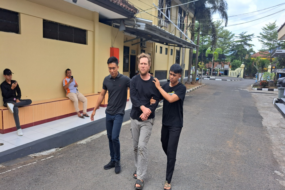 Bukti Cinta Bule Arthur Datang ke Indonesia, Awal Rumah Tangganya Tidak Gampang dan Masih Dapat Transferan