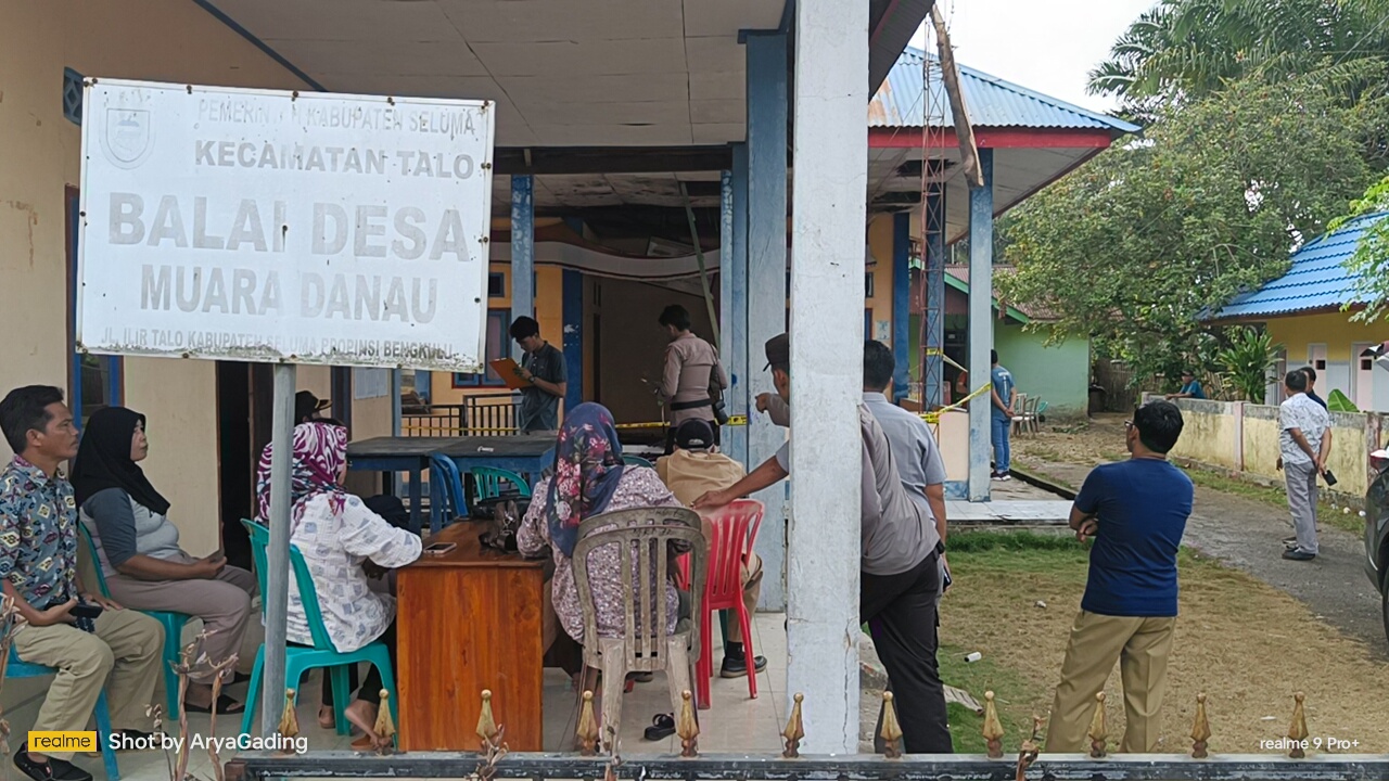 Kantor Desa Terbakar, Kades Muara Danau Pilih Ngantor di Rumah Pribadi