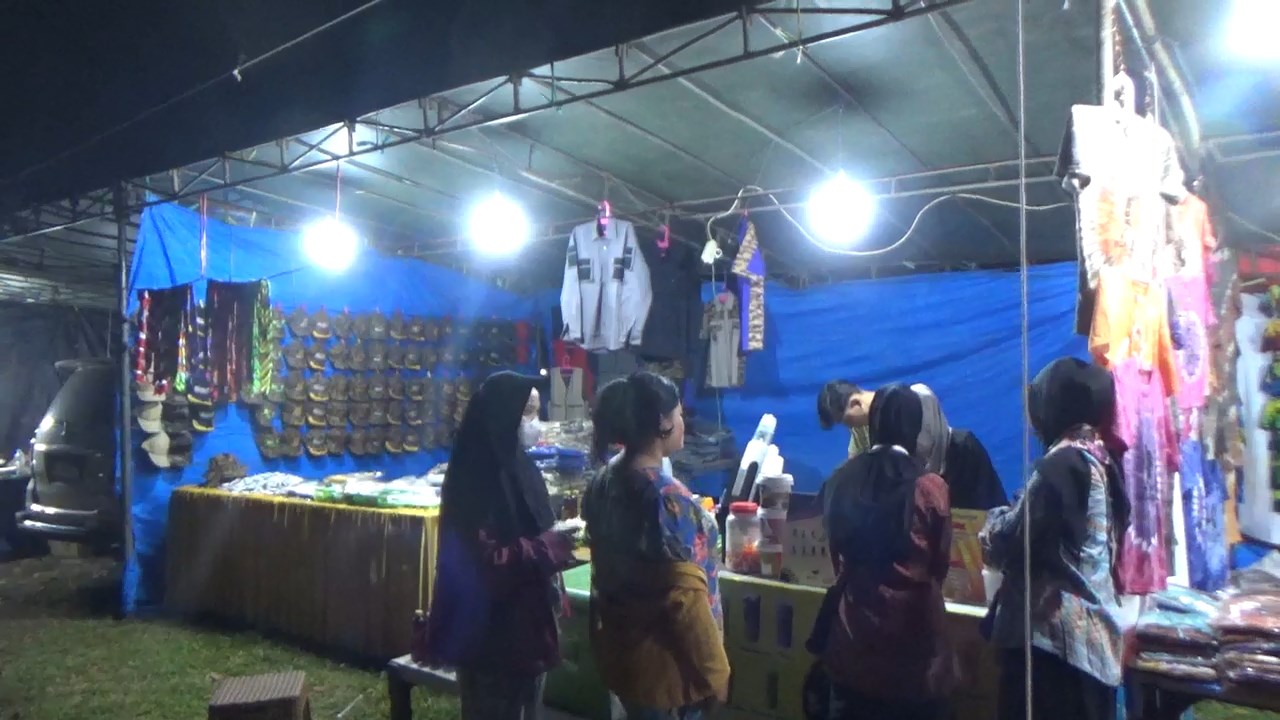 Ada Bazar UKM di Kegiatan Kemah Bela Negara   