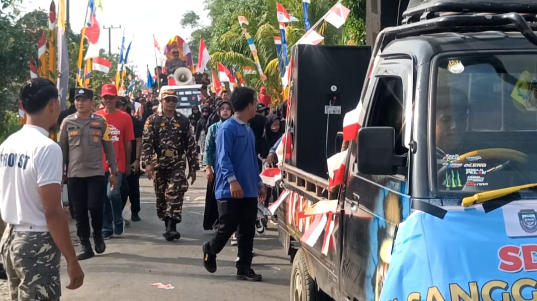 'Jenderal Sudirman' Diarak, Ribuan Warga Seluma Tumpah Ruah di Jalan Raya