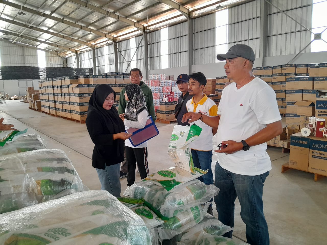Ramai Kasus Beras Oplosan, Disperindag Kota Bengkulu Sidak ke Distributor Beras, Ini Temuannya