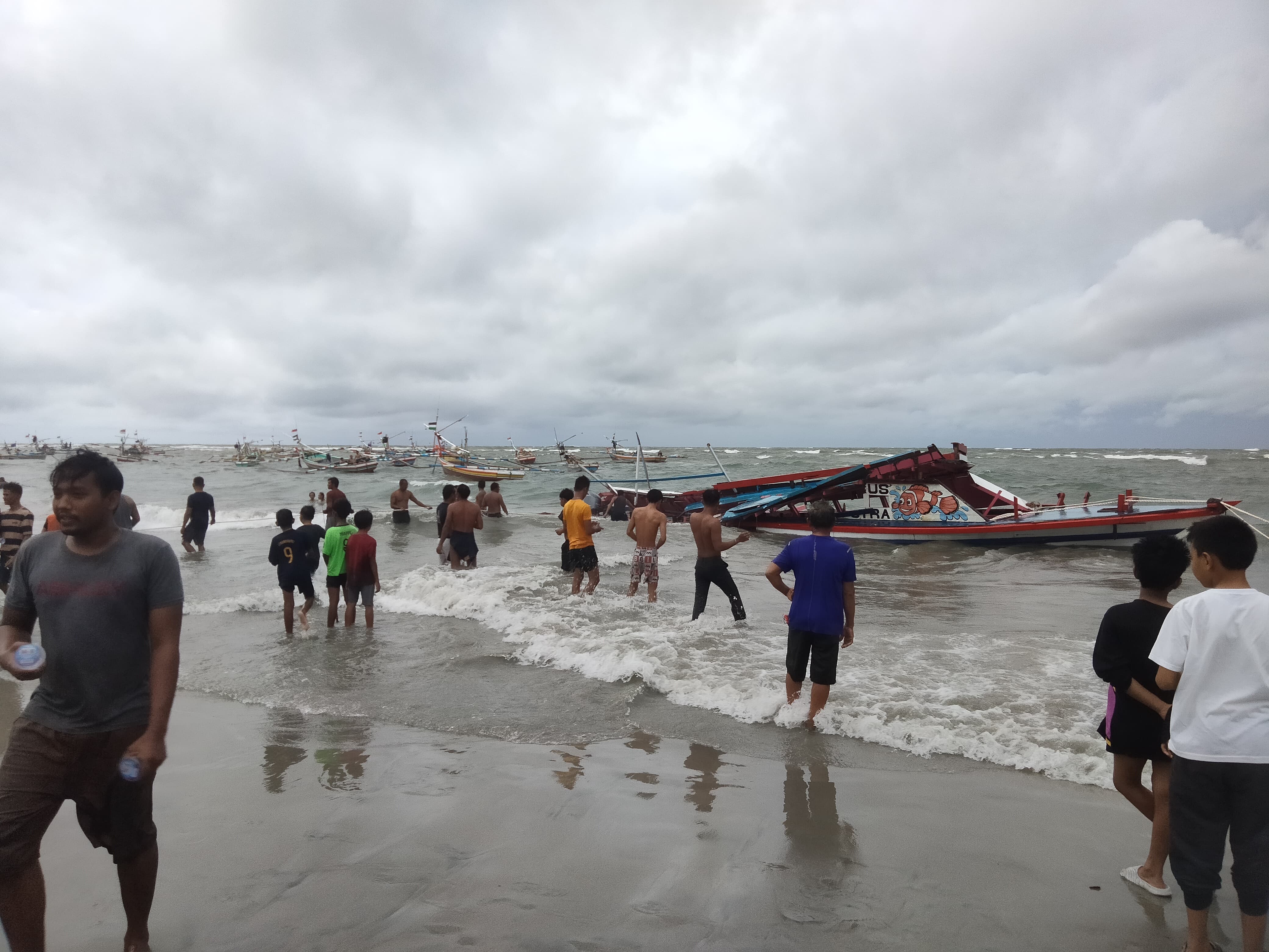 Kapal Wisatawan Pulau Tikus Karam, Korban Meninggal Dunia Menjadi 8 Orang