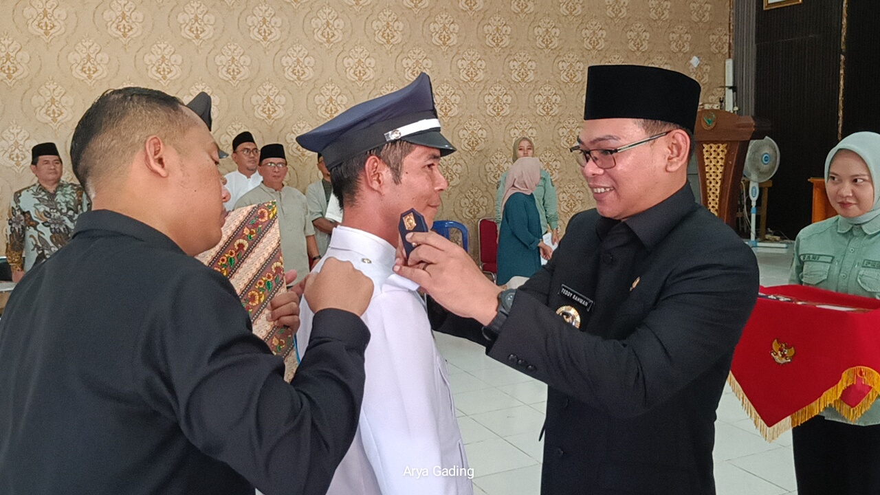 Kades Mencaleg Resmi Diganti, Bupati Seluma Lantik PAW Kades Petai Kayu dan Kades Padang Batu