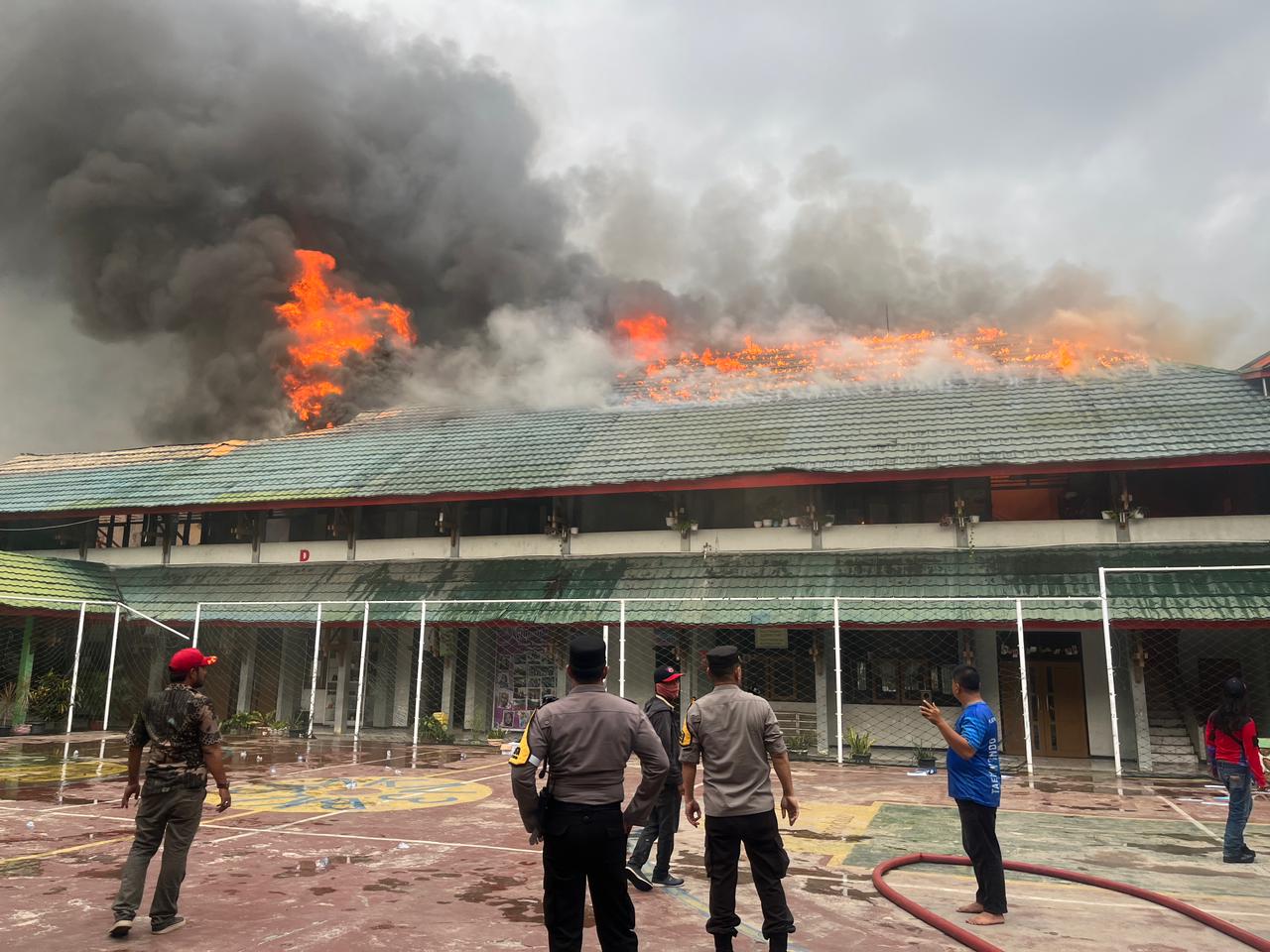 Kebakaran Hanguskan 31 Ruang SMKN 3 Kota Bengkulu Sebabkan Kerugian Puluhan Milyar, Penyebab Masih Diselidiki