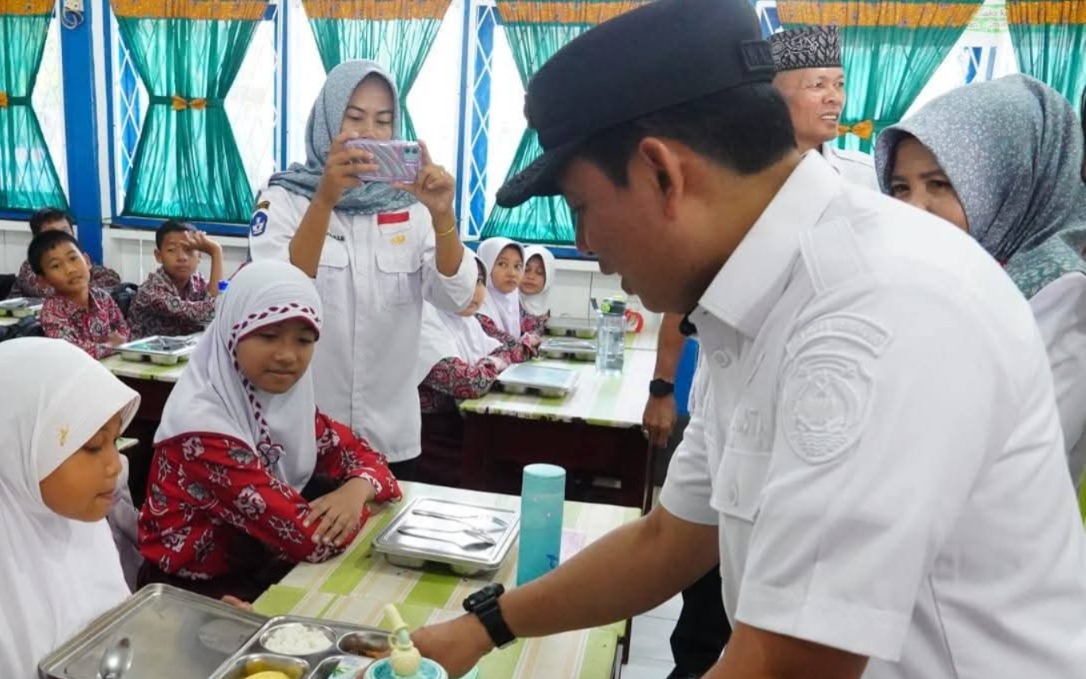 Program Makan Bergizi Gratis di Kota Bengkulu Sentuh Puluhan Ribu Siswa dan Dorong Ekonomi Lokal
