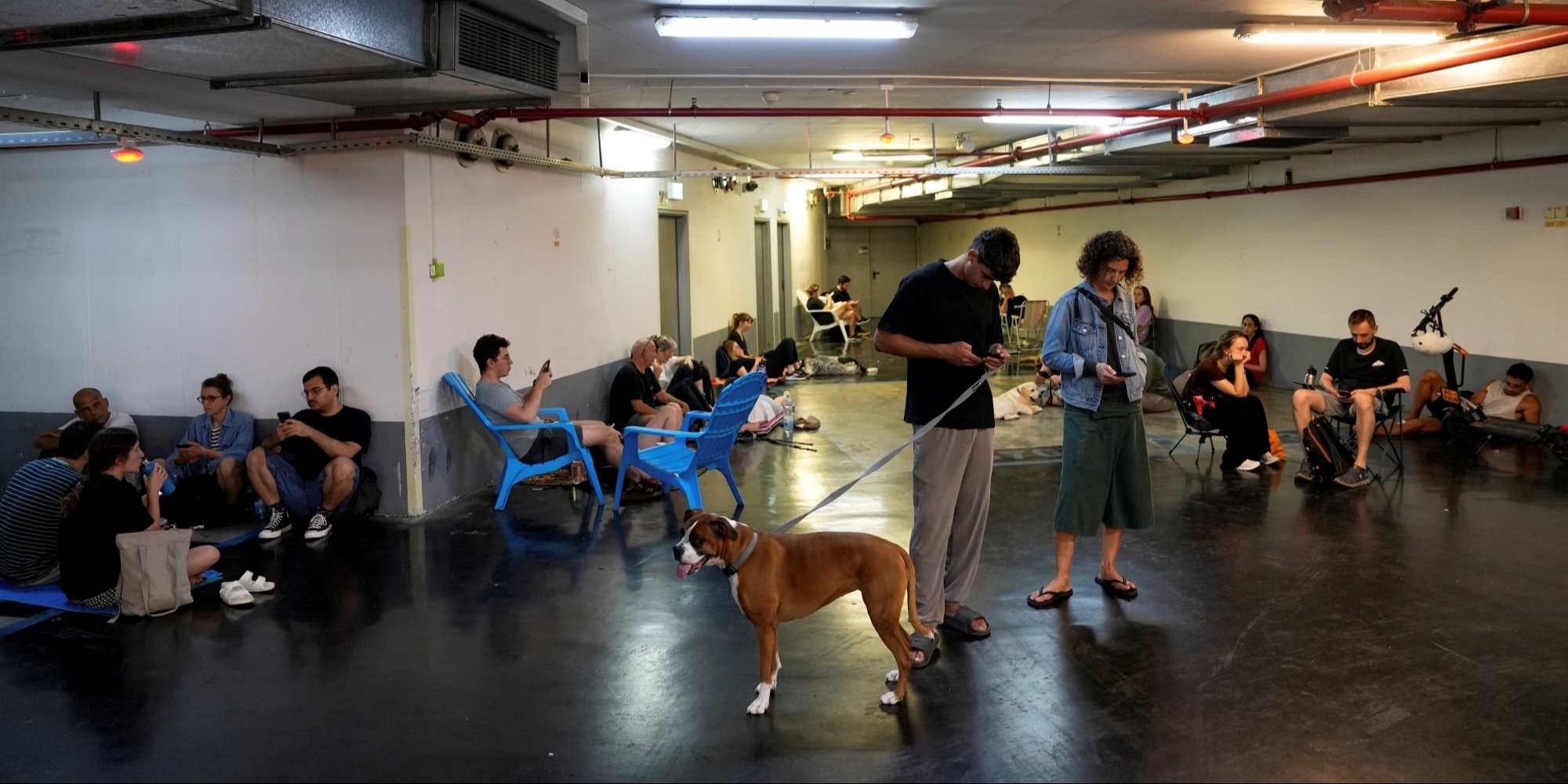 Warga Israel Menangis Menjerit Minta Iran Hentikan Serangan, ‘Kami (Israel) Kalah, Kamu (Iran) Menang’