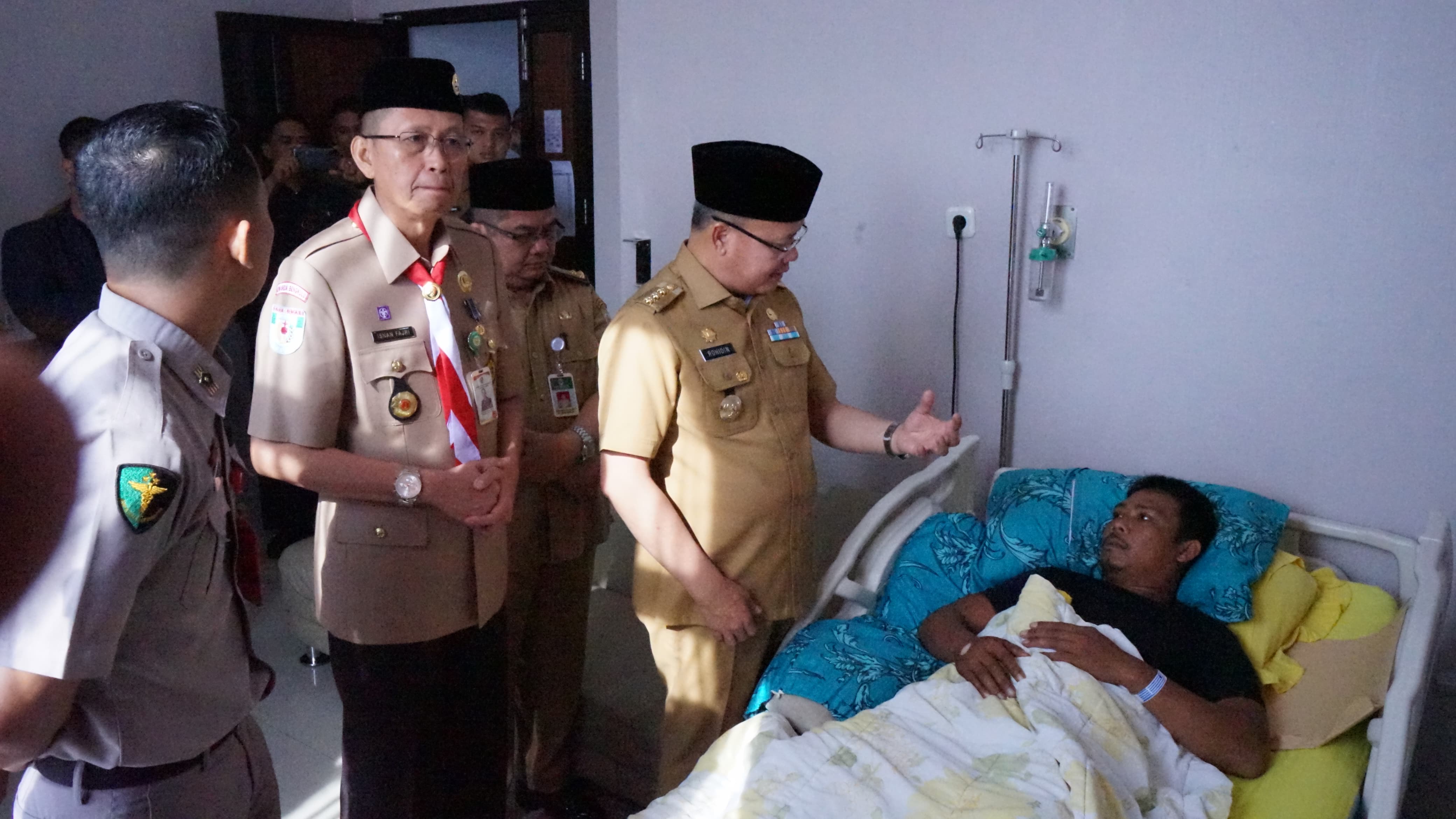 Gubernur Rohidin Besuk Korban Penembakan Oknum di PT Agricinal, Pemkab Diminta Tegas Laksanakan Putusan HGU