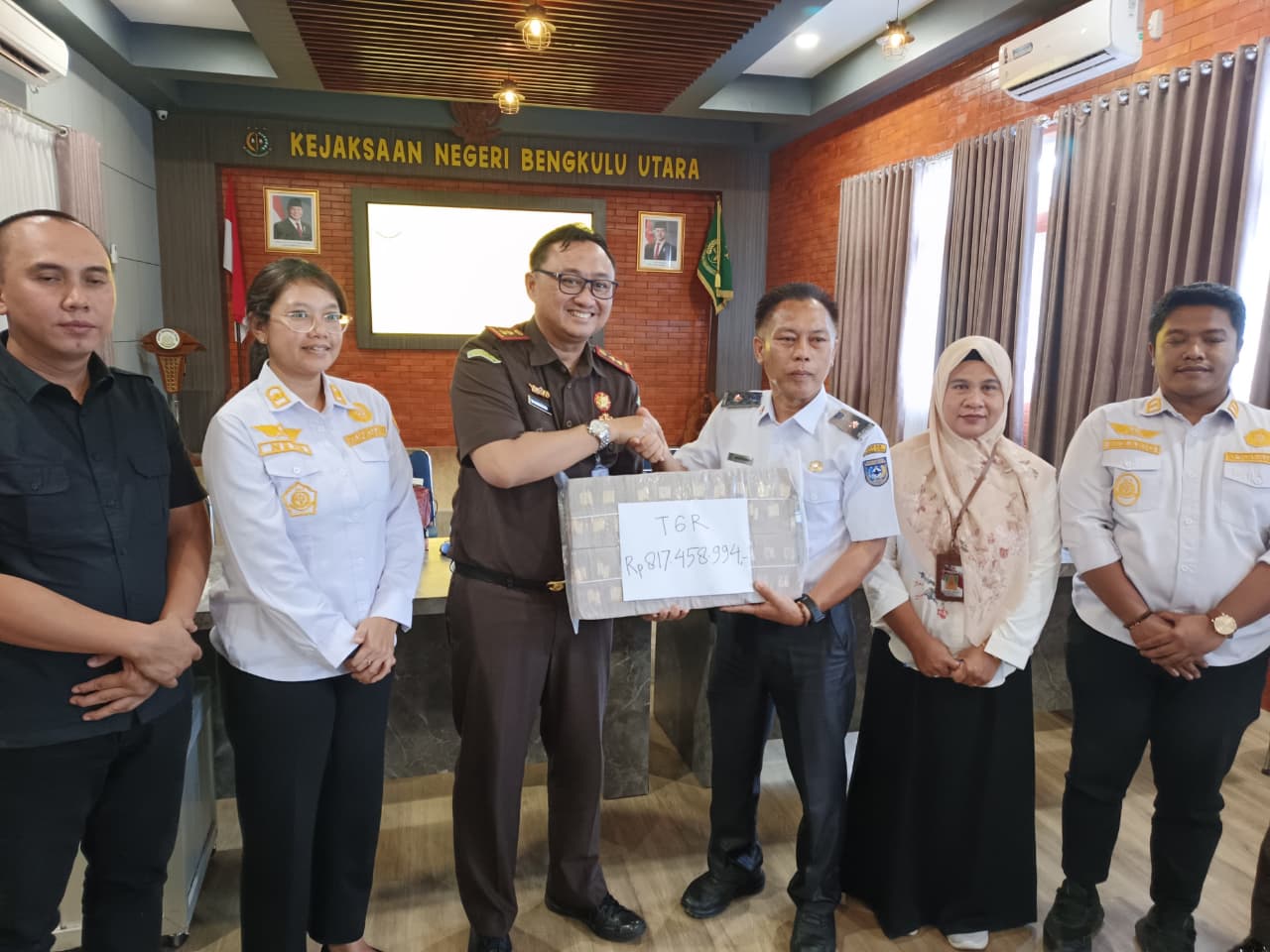 Kejari Bengkulu Utara Pulihkan Keuangan Daerah Rp1,3 Miliar, Buktikan Peran Jaksa Pengacara Negara