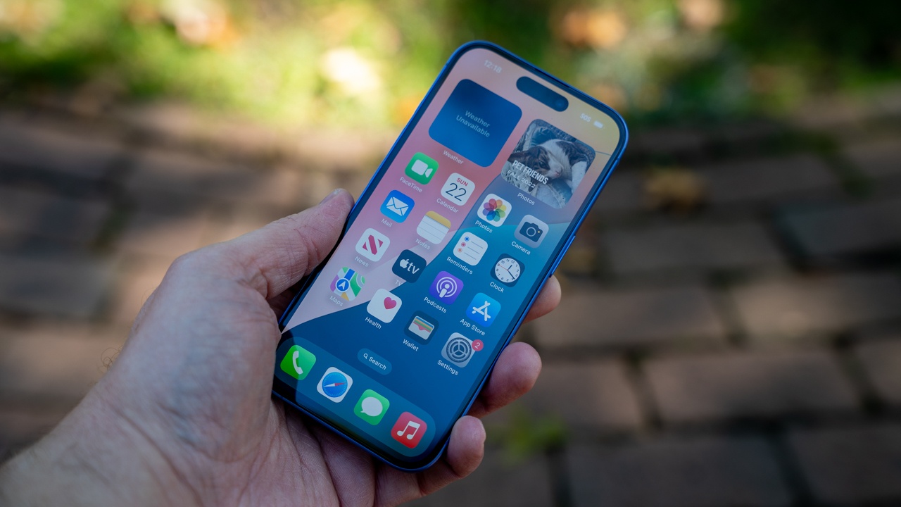 iPhone Diprediksi akan Punah 10 Tahun Lagi, Ini Pernyataan Bos Apple