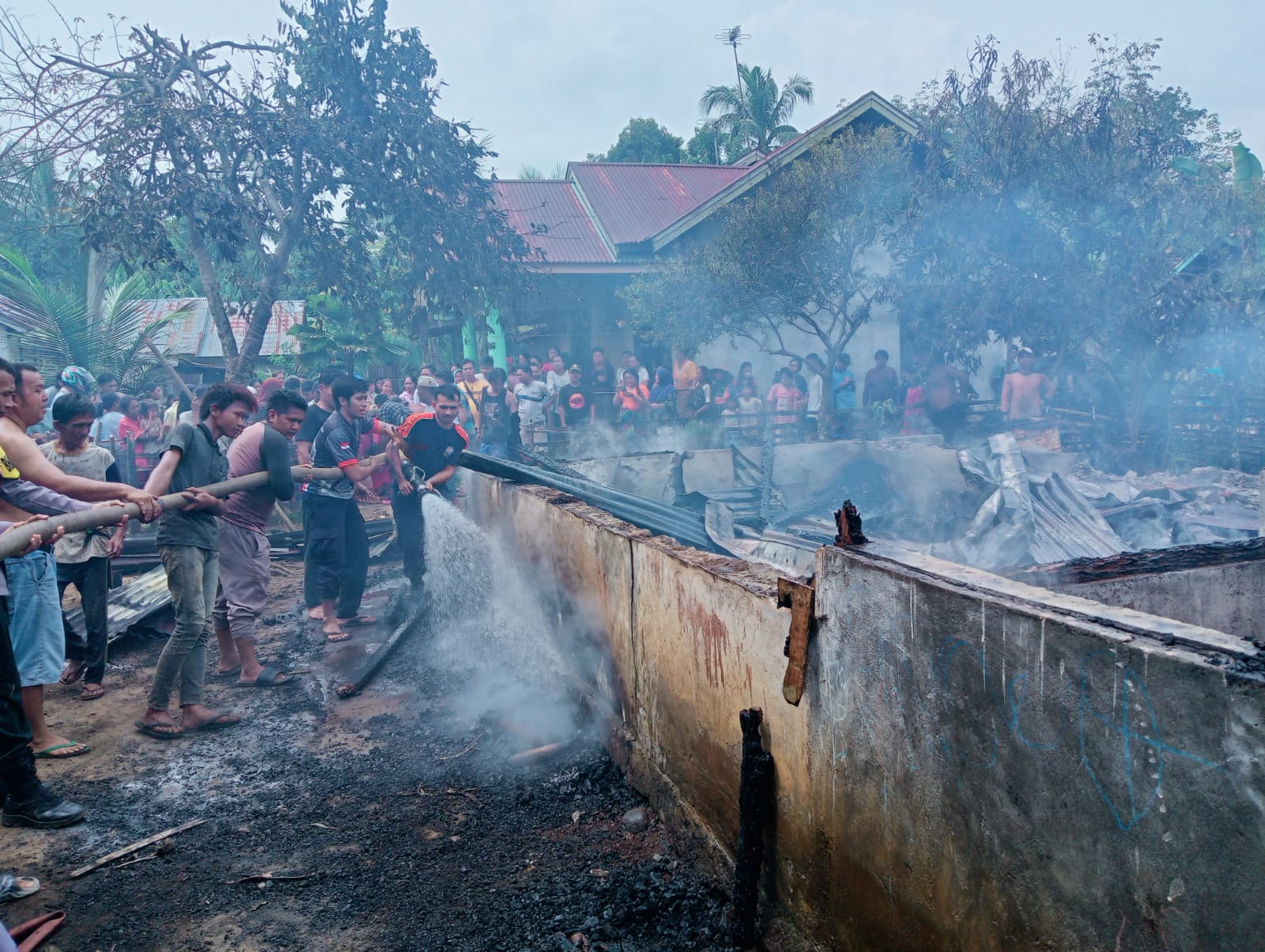 Hati-hati Meninggalkan Rumah, Sabtu Siang Rumah di Bengkulu Tengah Terbakar