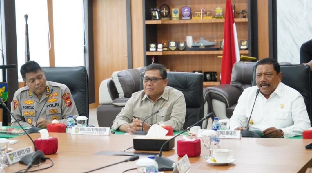 Kepala Staf Kepresidenan Prabowo Kumpulkan Wagub, Wali Kota dan Bupati di Korem 041/Gamas Bengkulu