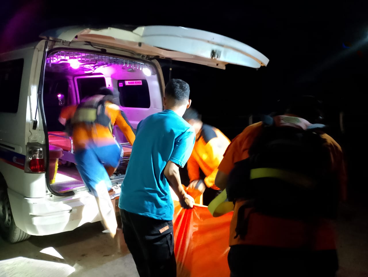 Korban Tenggelam di Pantai Lentera Merah Ditemukan Mengapung Tidak Jauh Dari Lokasi Kejadian