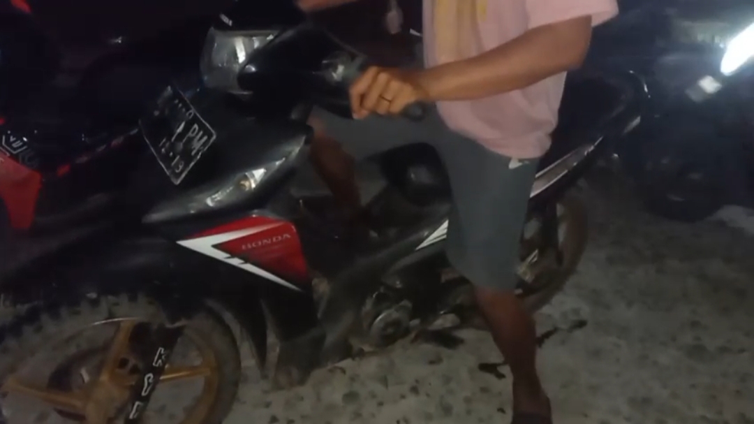 Sepeda Motor Tanpa Lampu, Warga Seluma Terjatuh dan Tidak Sadarkan Diri
