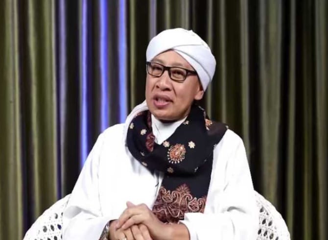 Mandi Wajib setelah Adzan Subuh, Apakah Puasa Suami-Istri Sah? Berikut Penjelasan Buya Yahya