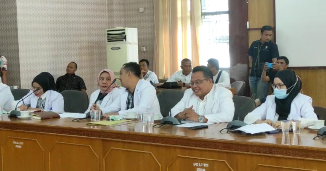 Insentif Tak Kunjung Cair, Belasan Dokter RSHD Manna Ngadu ke Dewan