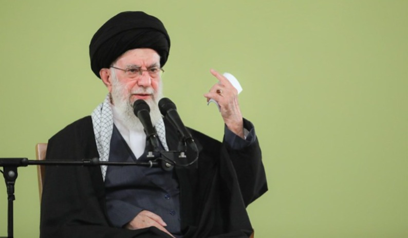 Ayatollah Sayyid Ali Khamenei Peringati AS Tidak Ikut Campur atau Siap-siap Hancur