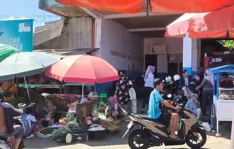 Keributan di Pasar Minggu, Satu Orang Dilarikan ke Rumah Sakit
