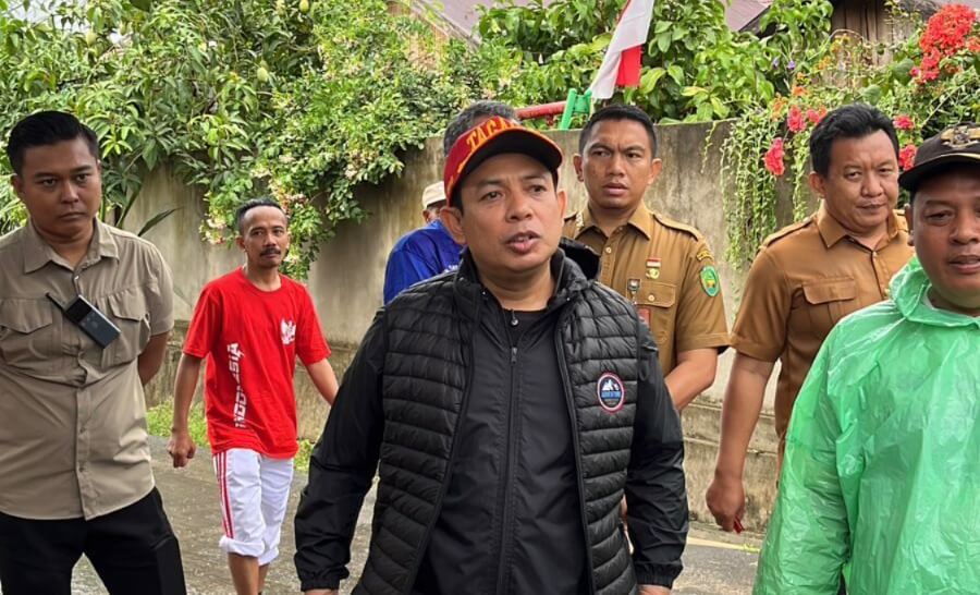Gerak Cepat, Dedy Wahyudi Terjun Langsung Cek Lokasi dan Korban Banjir di Kota Bengkulu 
