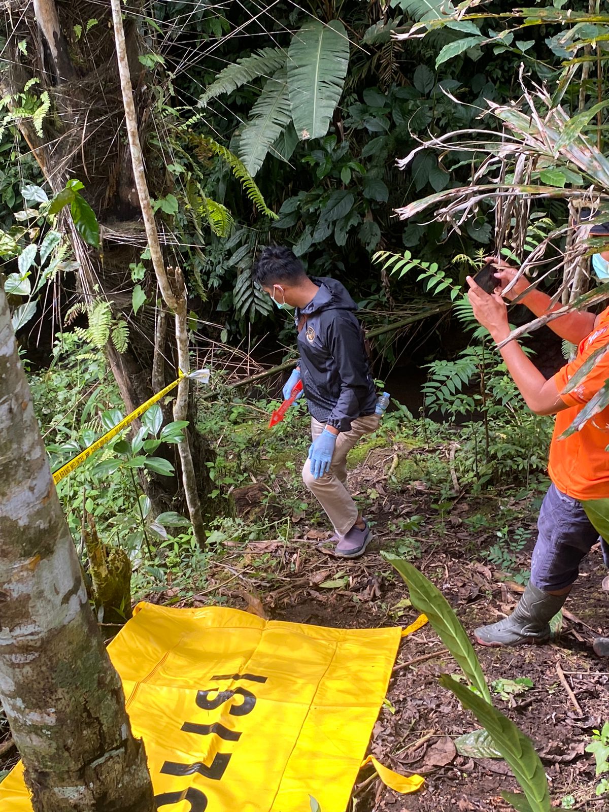 Mayat di Bukit Hitam Berhasil Dievakuasi, Ditemukan Ada Luka Akibat Sajam