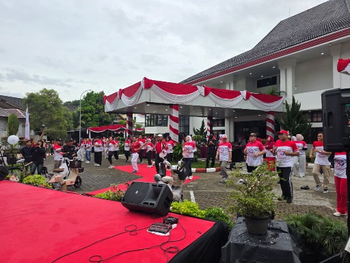 Plt Irwasda Polda Bengkulu Hadiri Senam Bersama Peringati HUT Pemprov ke-57, RBTV ke-16, dan OJK ke-14