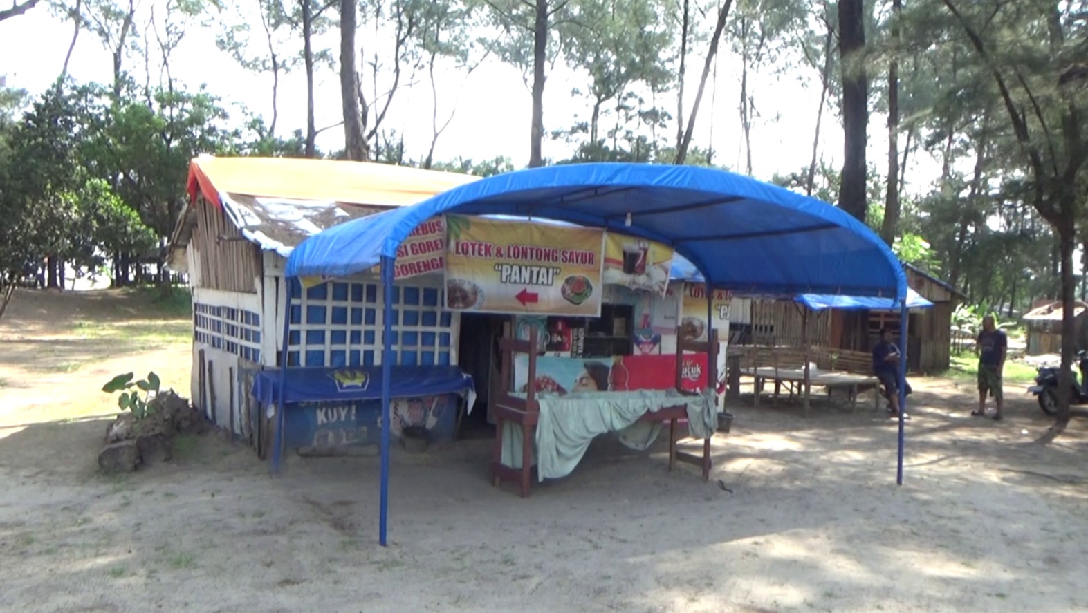 Malam-malam, Gubernur dan Wali Kota Bengkulu Utus Asisten II Temui Pedagang di Pantai Panjang