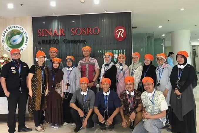 Arek Suroboyo Merapat,PT Sinar Sosro Buka Lowongan Kerja Untuk Lulusan ...