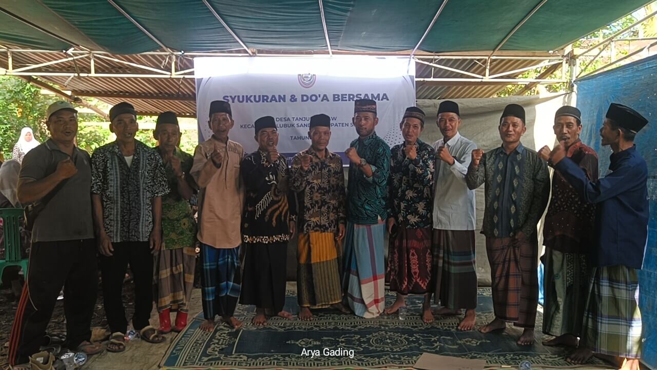 Warga Desa Tanjung Kuaw Gelar Syukuran dan Doa Bersama Sehari Semalam