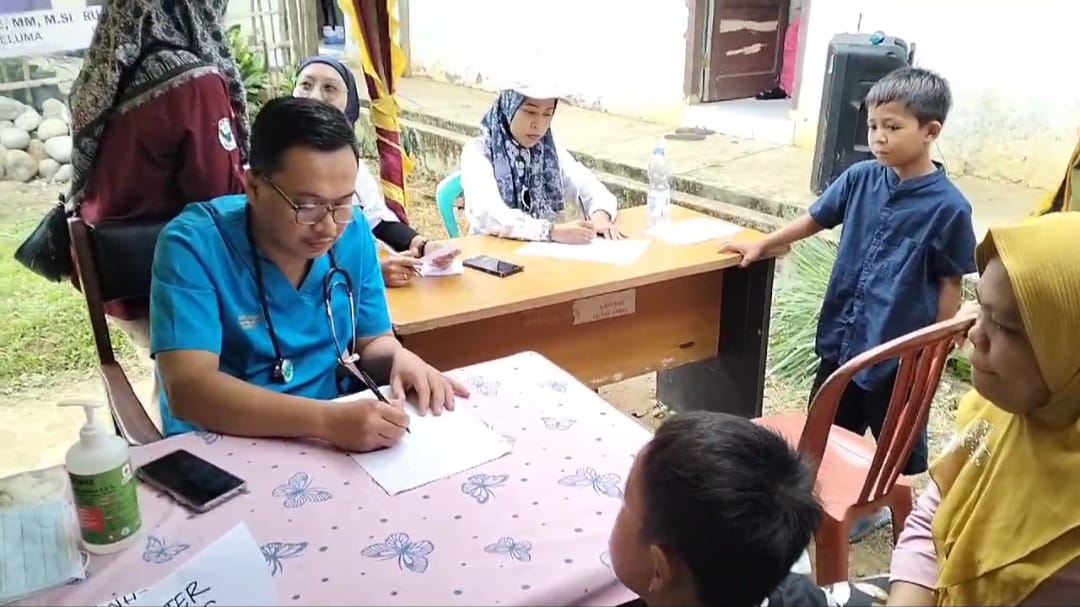 Program Pelayanan Kesehatan Bergerak, Tim Dokter Spesalis Buka Pengobatan Gratis