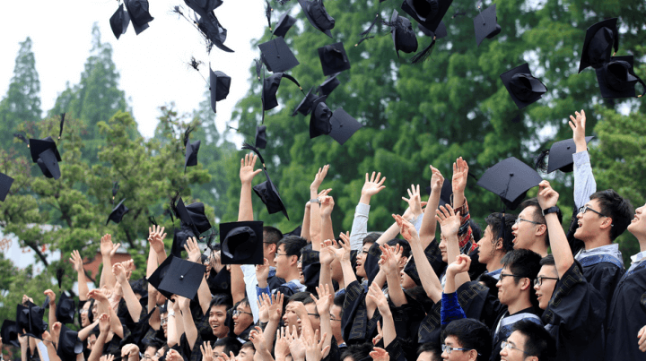 11 Jurusan Kuliah yang Banjir Peminat, Prospek Kerja Menjanjikan