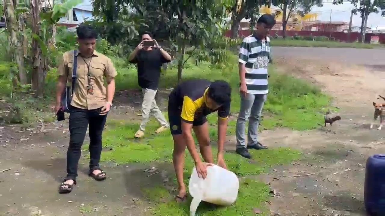 Polisi Gerebek Rumah Produksi Tuak, Ratusan Liter Tuak Berhasil Disita