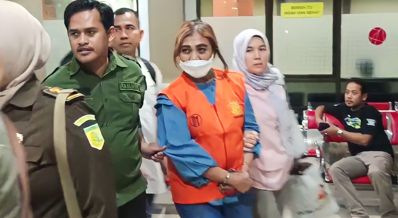 Tiba Di Kejati, RF Bantah Disebut Watimpres dan Bukan Pula Karyawan BUMN