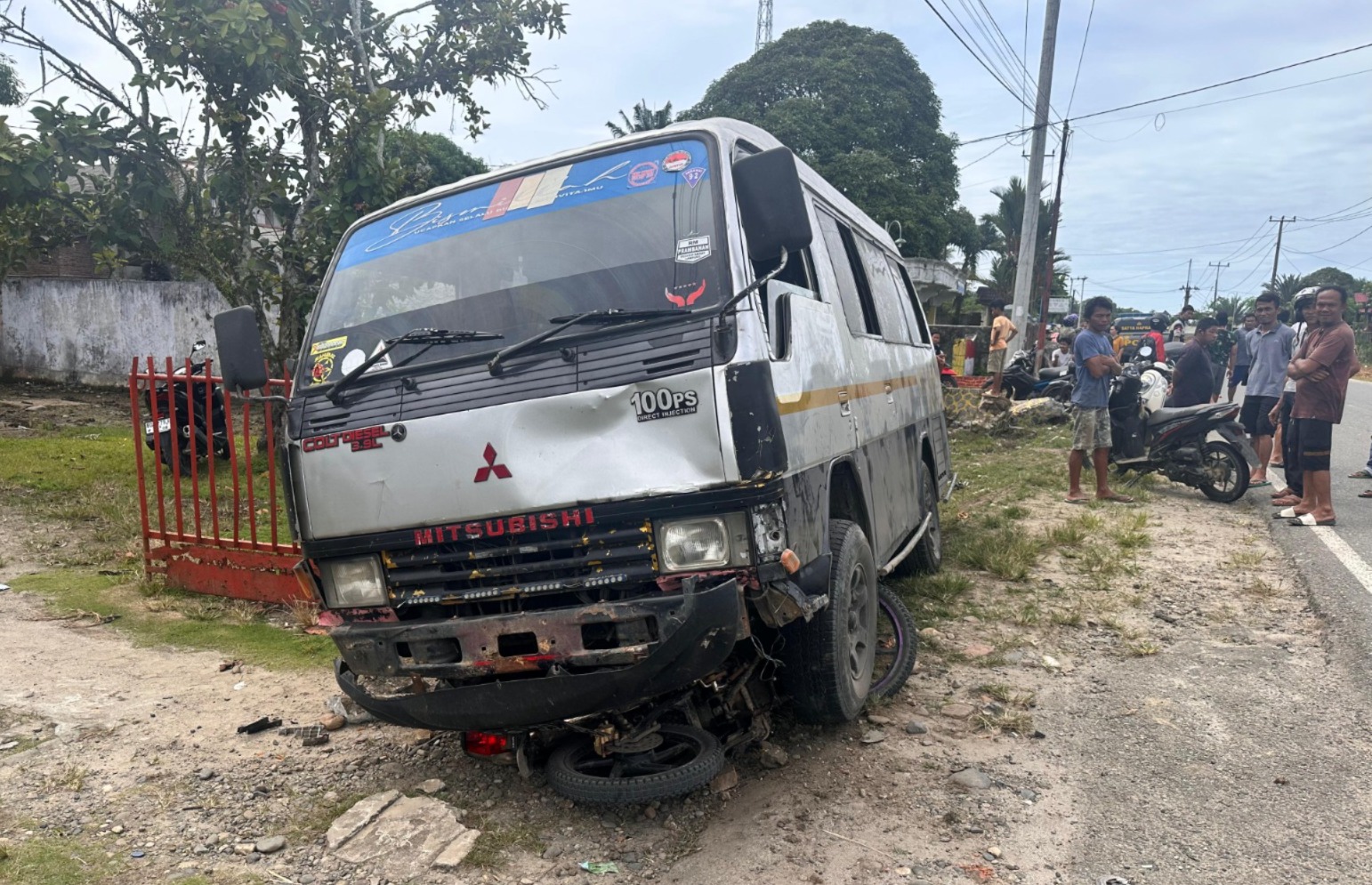 Bus Tabrak Motor di Bengkulu Utara, Begini Nasib Pasutri dan Bayinya yang Berusia 5 Bulan 