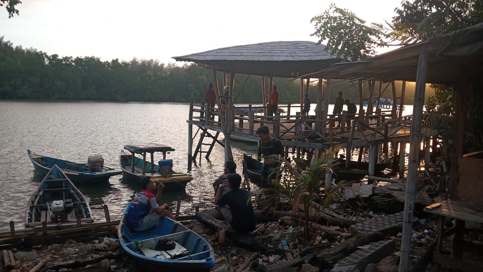 Mandi Sambil Cari Keong, 2 Bocah Tenggelam di Perairan Jenggalu