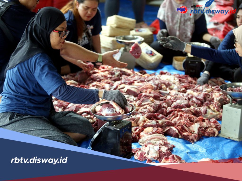 Bolehkah Panitia Kurban Menerima Daging? Ini Penjelasan Lengkap Sesuai Syariat Islam