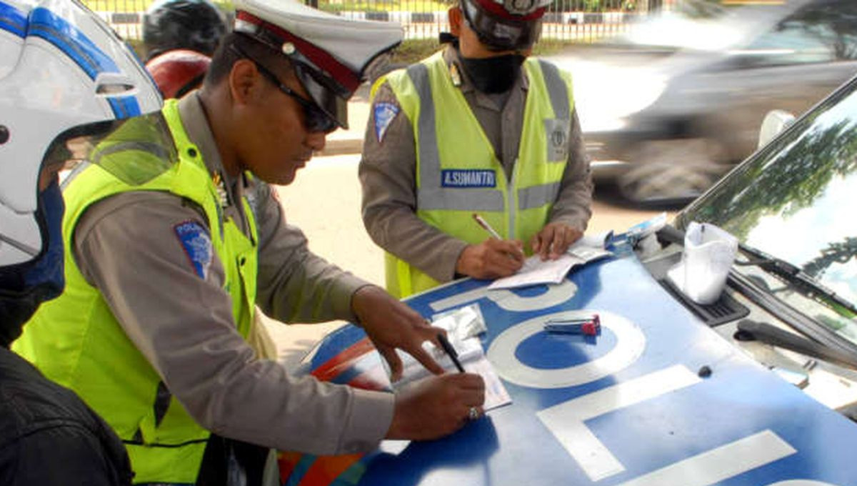 Berapa Denda Tilang Berkendara di Bawah Umur Jika Terjaring Razia Polisi? Segini Besarannya