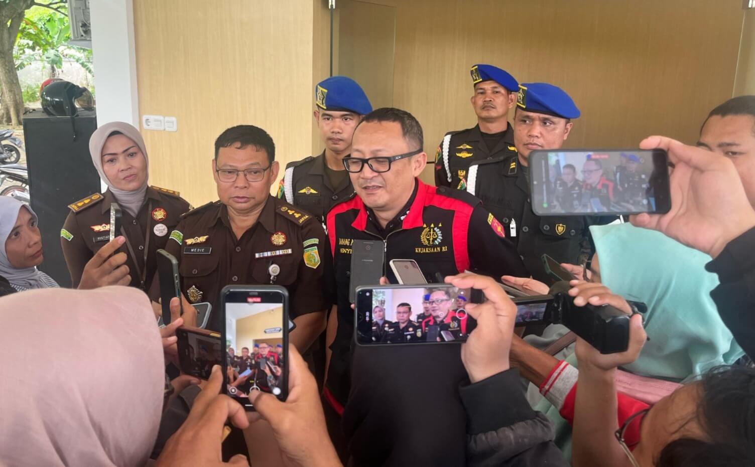 Kejati Bengkulu Sewa Truk untuk Angkut Barang Bukti Hasil Penggeledahan