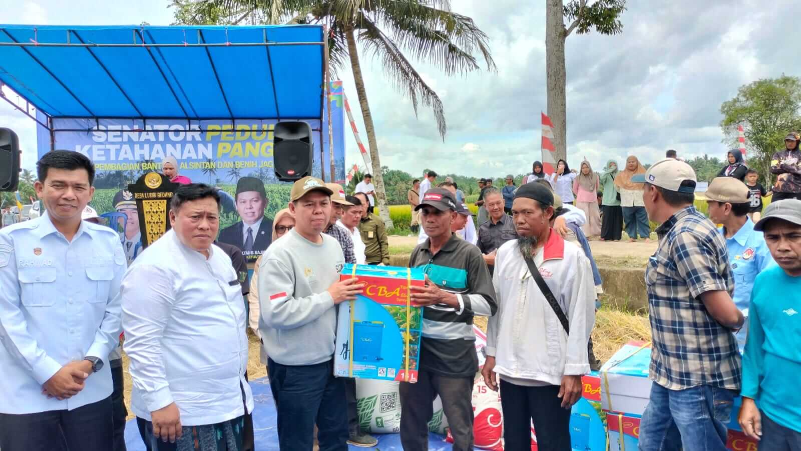 Petani Mukomuko Dapat Alsintan dari Ketua DPD RI: Wujud Nyata Kepedulian Terhadap Pertanian Daerah