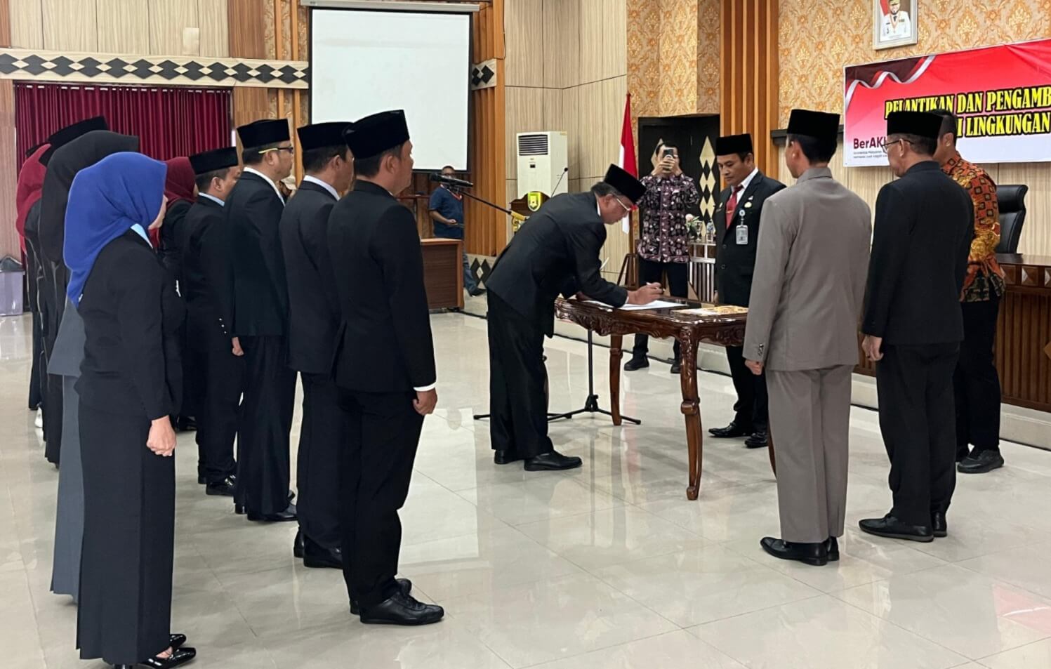 Pelantikan dan Pengambilan Sumpah Pejabat Administrasi Pemprov Bengkulu