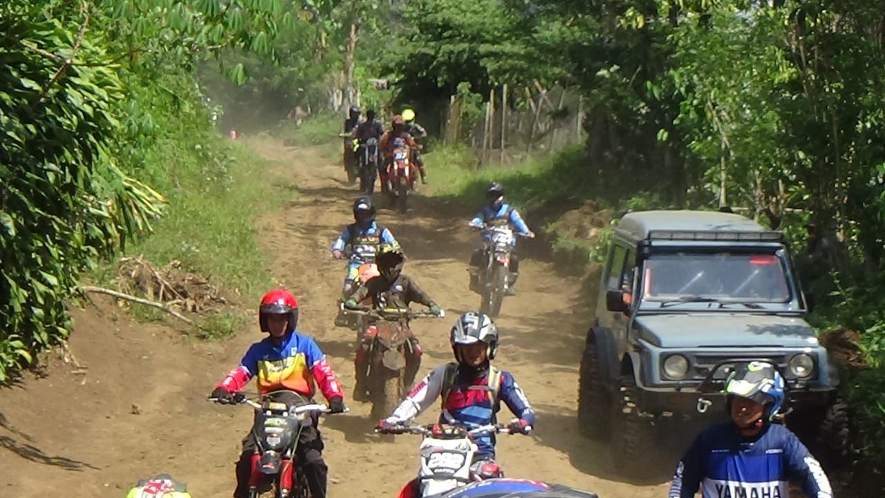 Dilepas Bupati, Ratusan Rider Trail Jelajah Tanah Rejang 