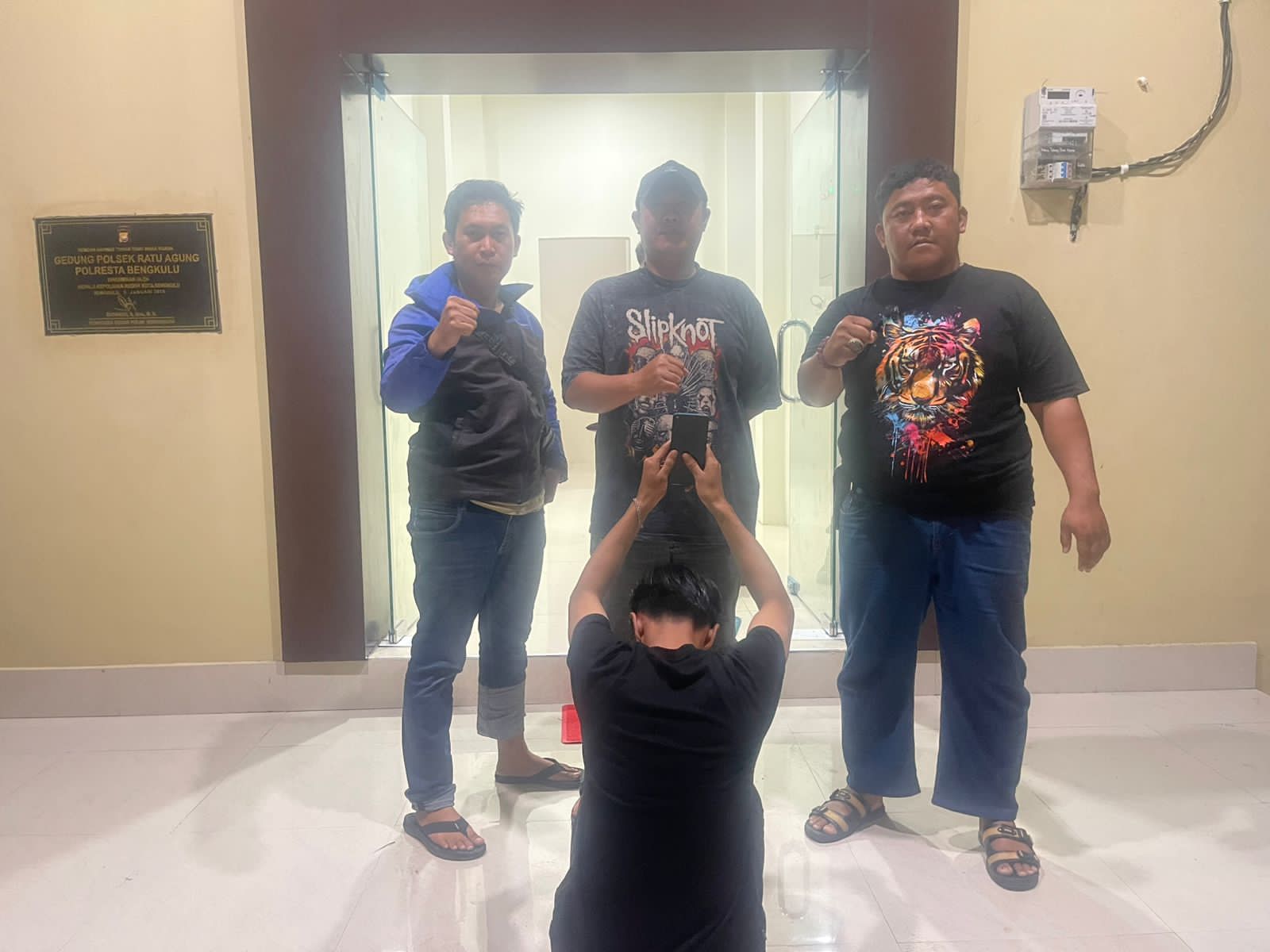 Gara-gara HP 300 Ribu, Sales Masuk Sel Polsek Ratu Agung