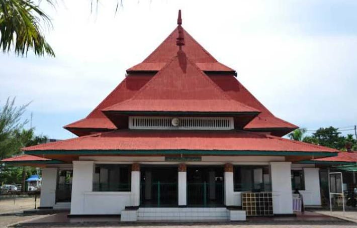 Atap Masjid Jamik Bengkulu Bertingkat Tiga, Ternyata Ini Maknanya Menurut Bung Karno