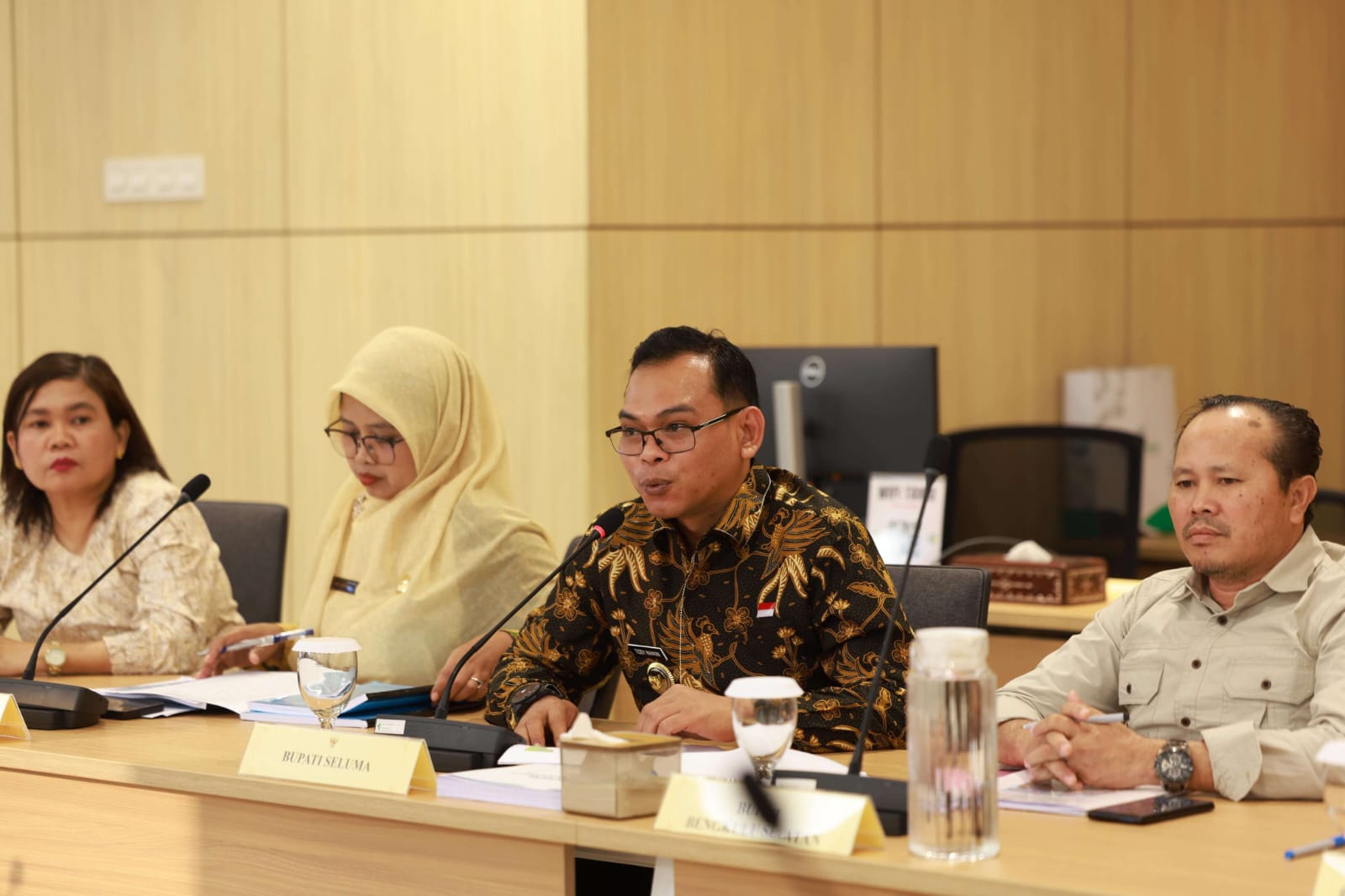 Jemput Bola Bersama Gubernur Helmi, Bupati Seluma Buka Suara Tentang Layanan Kesehatan ke Kemenkes RI